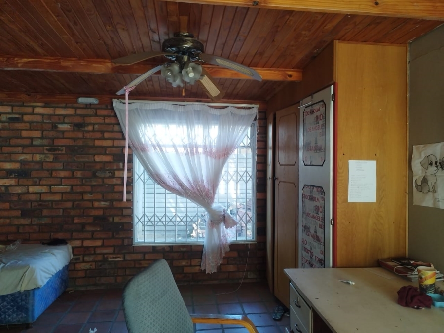 5 Bedroom Property for Sale in Sasolburg Ext 4 Free State